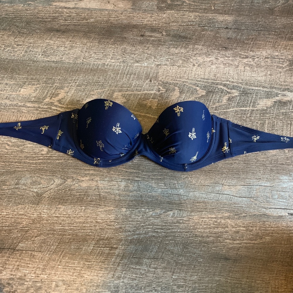 AE bikini palm tree top